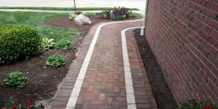 Shelby Twp Brick Paver Contractor Discusses Walkways